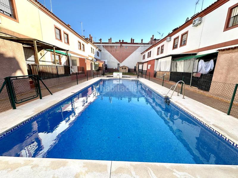 Foto c1c94e34-24e4-4888-b365-0c0f2a922087. Maison jumelée avec piscine dans Fuente de Piedra