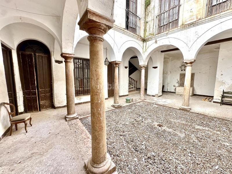Foto 381eeb4d-f0e5-458a-828a-73bfbd7bb758. Casa palacete histórico en el corazón un legado para transformar en Antequera