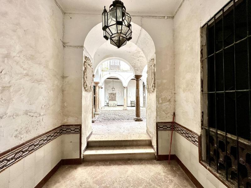 Foto 95b2e8e5-44b1-4c5b-a39c-113fa1543843. Casa palacete histórico en el corazón un legado para transformar en Antequera