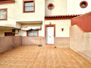 Casa adossada  Avoceta. Tu hogar ideal te espera! adosado con jardín, piscina y solárium