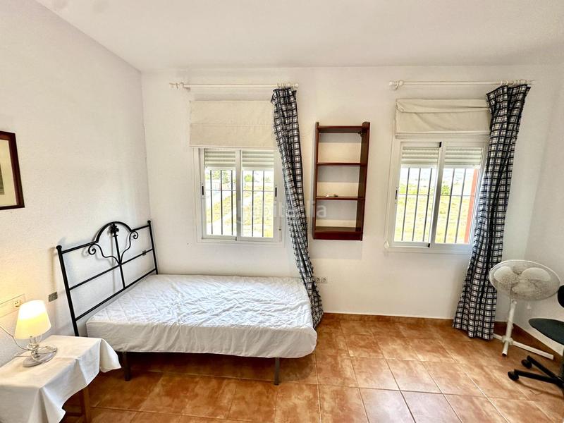 Foto 2aa4ad47-48e8-47b9-b616-3400f90310a6. Casa adosada tu hogar ideal te espera! adosado con jardín, piscina y solárium listo para entrar a vivir en Fuente de Piedra