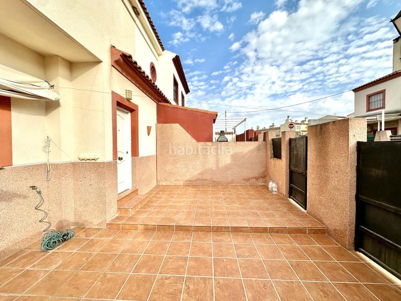 Foto 2cffb453-d8cf-4837-bfa9-74e3b3889ac2. Casa adosada tu hogar ideal te espera! adosado con jardín, piscina y solárium listo para entrar a vivir en Fuente de Piedra