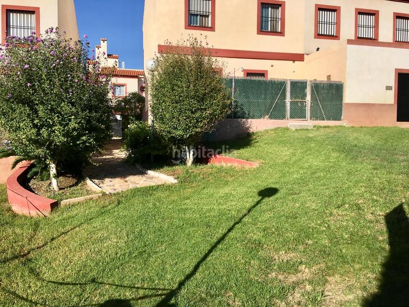 Foto 4d407efc-a3e2-4520-a024-b5b1c826d3a2. Casa adosada tu hogar ideal te espera! adosado con jardín, piscina y solárium listo para entrar a vivir en Fuente de Piedra