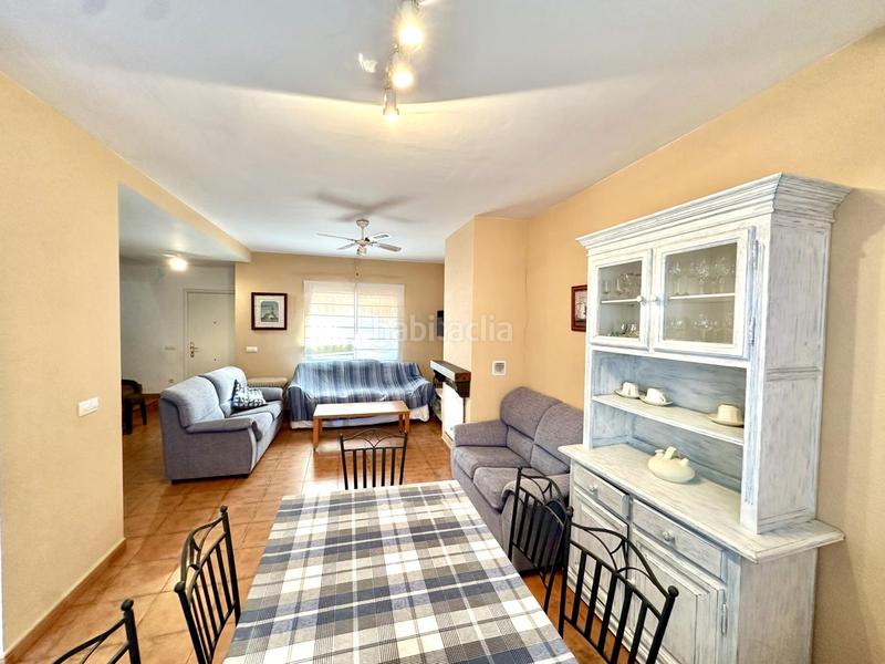 Foto 53876d39-3c98-4de6-9b01-4c7b5fb151e6. Casa adosada tu hogar ideal te espera! adosado con jardín, piscina y solárium listo para entrar a vivir en Fuente de Piedra