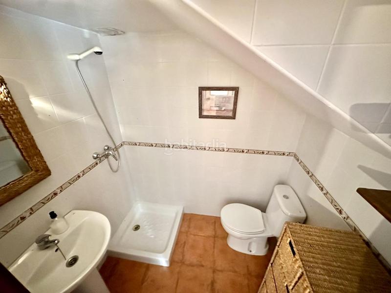 Foto 5a4decdf-6f2f-45fe-87dd-38d17f33cc3b. Casa adosada tu hogar ideal te espera! adosado con jardín, piscina y solárium listo para entrar a vivir en Fuente de Piedra