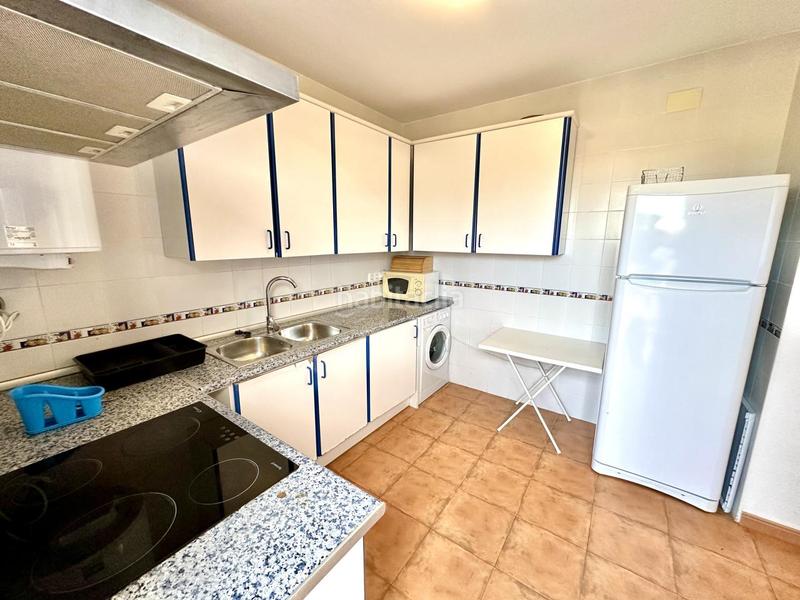 Foto ae61c666-eb64-4d0c-b265-93616a230810. Casa adosada tu hogar ideal te espera! adosado con jardín, piscina y solárium listo para entrar a vivir en Fuente de Piedra