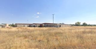 Industrial building  Extrarradio eras del salado