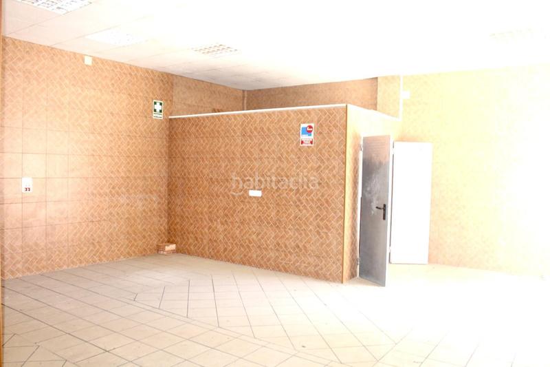 Foto 008456c3-dd6a-4ae8-abf9-662026e5d9b1. Local comercial a Portada Alta - Pol. Crta. De Cártama Málaga