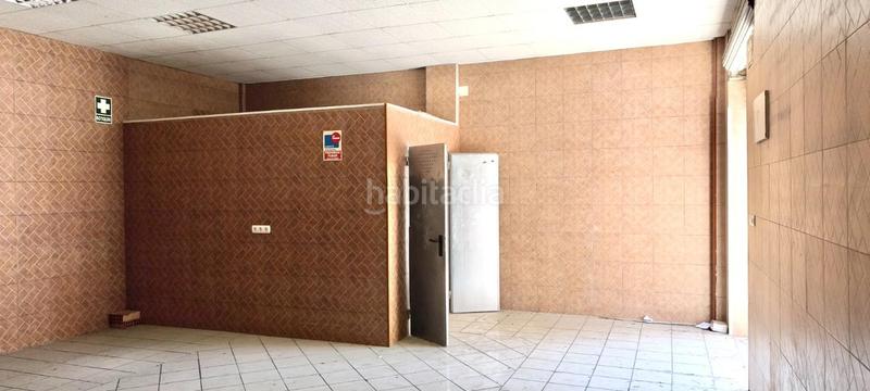 Foto 684773c7-7b70-45f5-9dae-03fed3dfec8e. Local comercial a Portada Alta - Pol. Crta. De Cártama Málaga