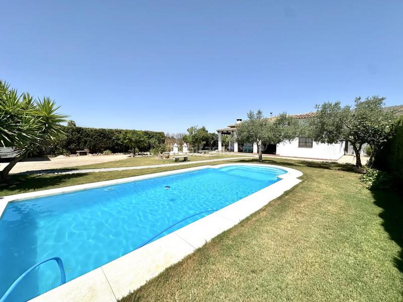 Foto c032f7fb-7ffa-423b-b1b7-fa0642c06e55. Mas avec piscine dans Sierra de Yeguas