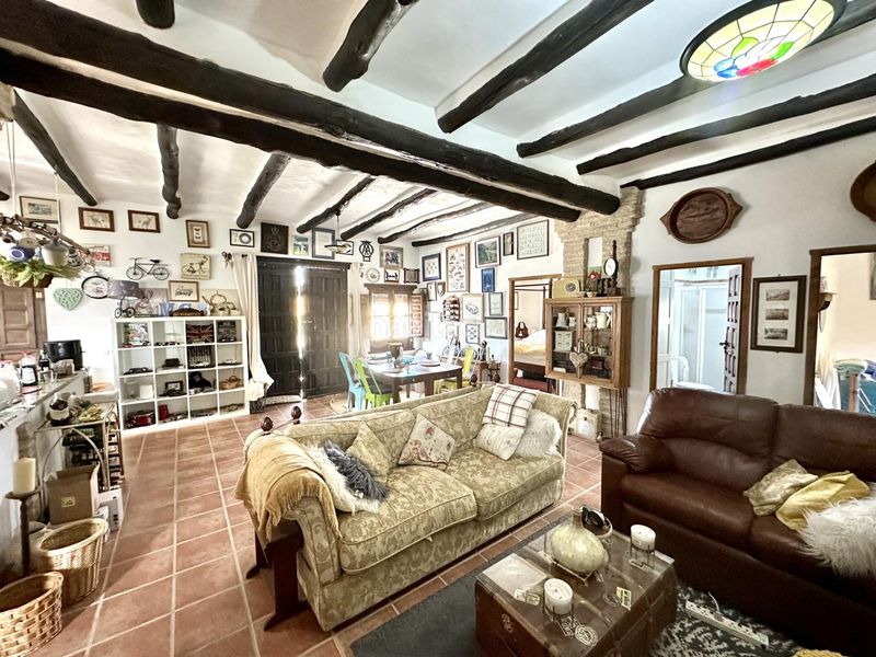 Foto 8fc091c7-026a-4d30-81ce-3b8dbe2480c0. Casa a Archidona