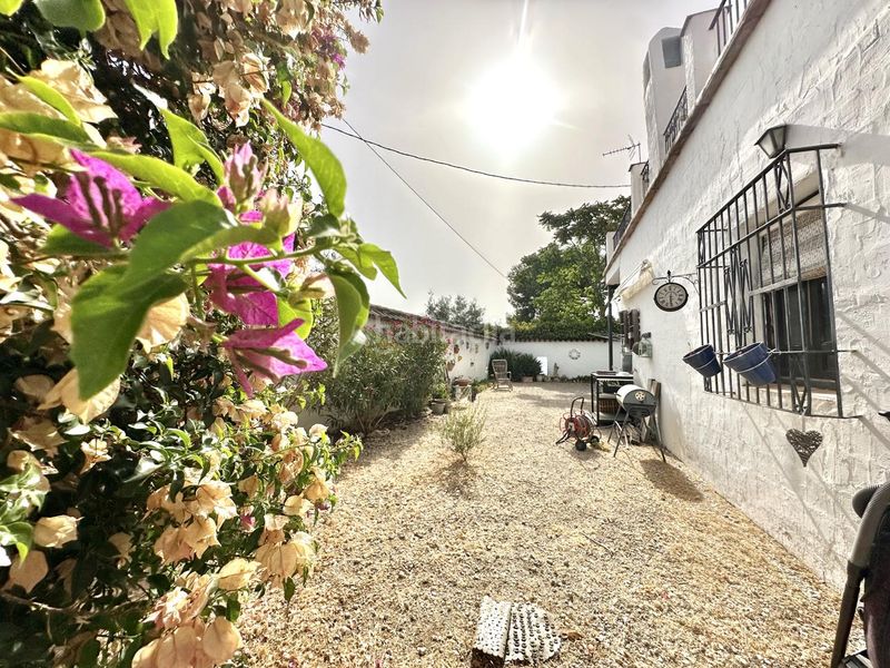 Foto ad82b262-ad0d-4d71-9c62-fde4f692ae97. Casa a Archidona