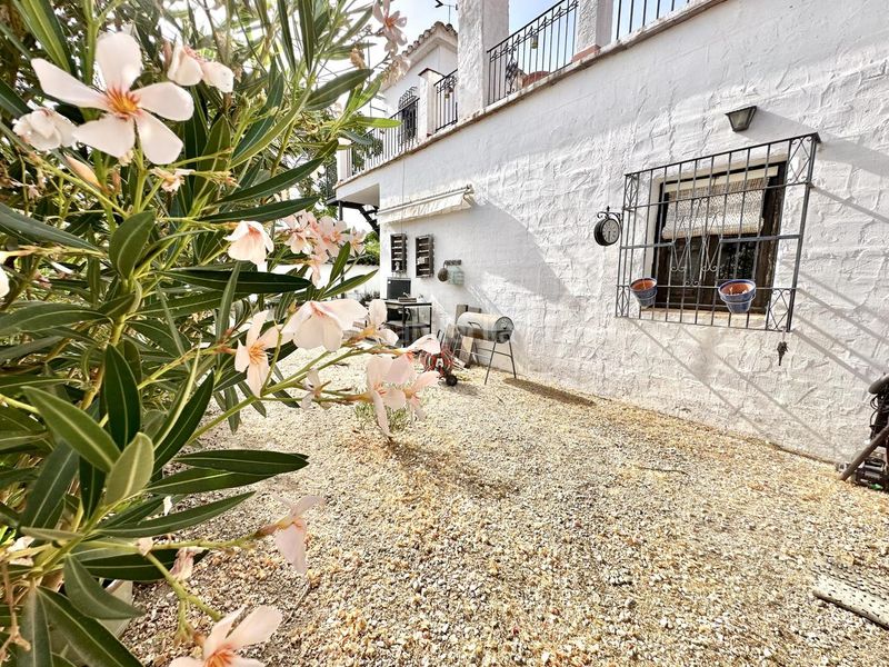 Foto cc070679-ecf1-408b-989d-f9df30247188. Casa a Archidona
