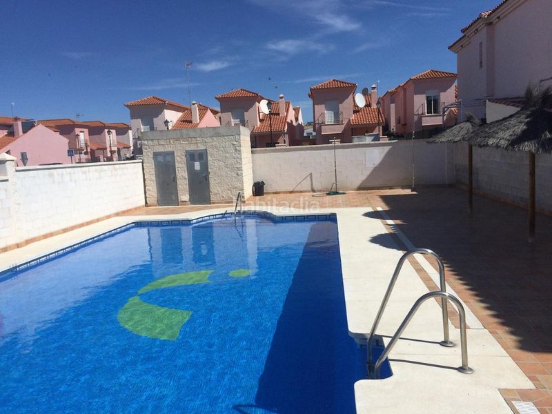 Foto 70aab7e8-7df3-44bd-acc5-e4ddfb6aeecb. Casa amb piscina a Fuente de Piedra