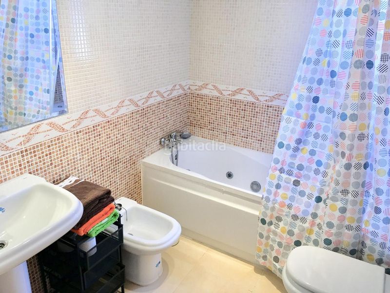 Foto bfce299e-42da-420c-add2-8edc4885e386. Casa amb piscina a Fuente de Piedra