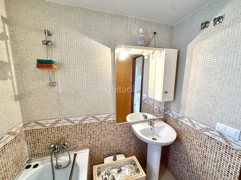 Foto adbc25ea-94cd-4dc4-947c-b8b8c4b99dc7. Casa amb piscina a Fuente de Piedra