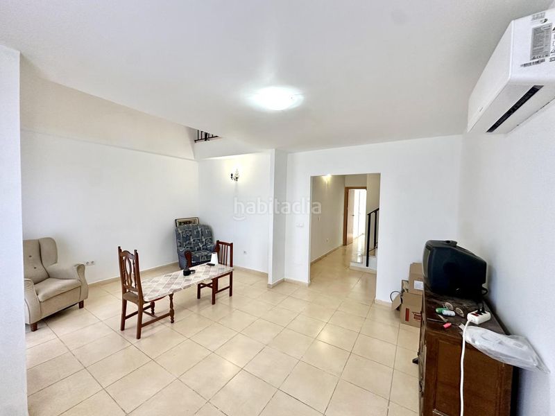 Foto fcf713ab-9519-4df7-8acf-760708c15668. Casa amb piscina a Fuente de Piedra
