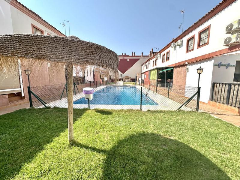 Foto 16a07733-b97b-4dba-bd0e-a3cb06ce7c75. Maison jumelée avec piscine dans Fuente de Piedra
