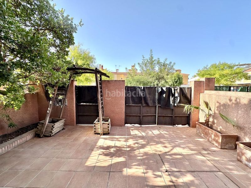 Foto dcaa0ed1-e036-442e-b300-0a74bf7943ab. Maison jumelée avec piscine dans Fuente de Piedra