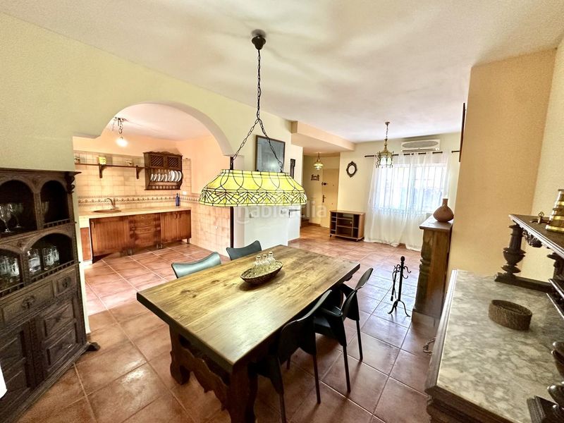 Foto ffe65c8e-82bd-49e3-8692-fe68d0faf549. Maison jumelée avec piscine dans Fuente de Piedra
