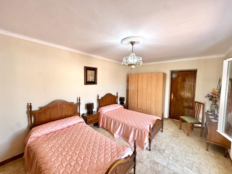 Foto 8016dd0d-f6bf-4912-929a-0ea4c5680266. Casa amb aparcament a Mollina
