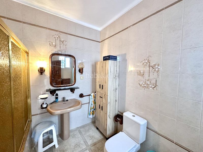 Foto b48111b8-56fe-4e6b-85d6-4efb61f8b14e. Casa amb aparcament a Mollina