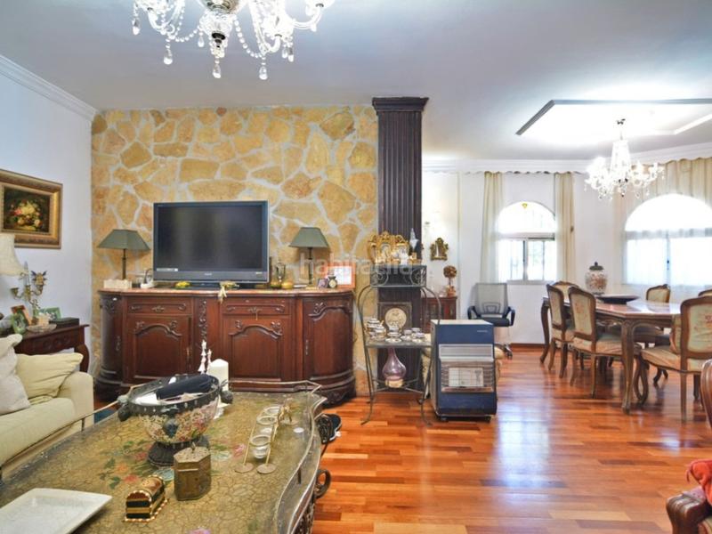 Foto dfd6feec-54b2-4a22-bc1b-b8245ad43d89. Chalet con parcheggio in campo de Mijas Mijas