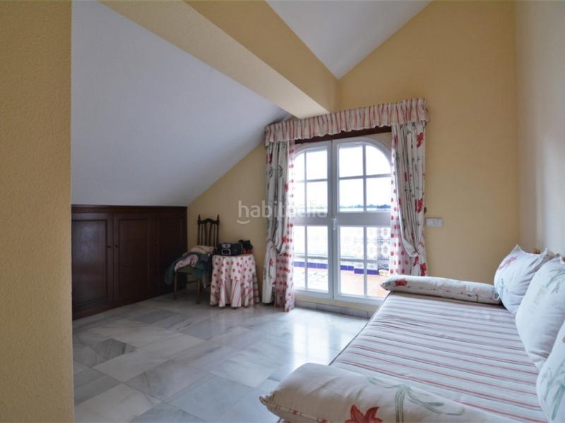 Foto 2bc6d14d-0f8e-4d9f-b0ff-7a1fd2e8a815. Penthouse with heating parking in Centro ciudad Fuengirola