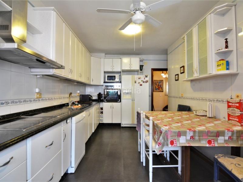 Foto 2f630d82-79d9-4056-aa37-132e58296811. Penthouse with heating parking in Centro ciudad Fuengirola