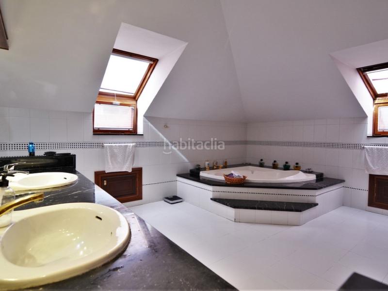 Foto 38dc6a37-02e5-4f81-92fa-9bb1edee1888. Penthouse with heating parking in Centro ciudad Fuengirola