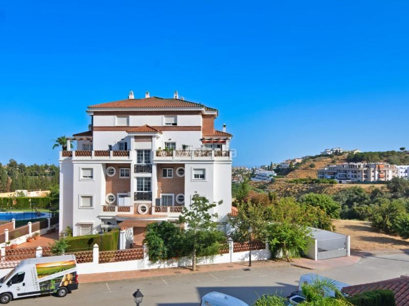 Foto 8cd5c5a1-8c13-4104-84b1-37f2248f6b9b. Appartamento con parcheggio piscina in campo de Mijas Mijas