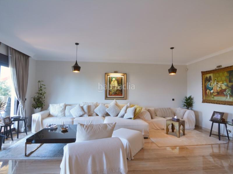 Foto 2a242a8b-3bc5-458a-ab72-aeb3e2f0db89. Piso exclusiva propiedad en complejo de lujo en torreblanca baja en Fuengirola