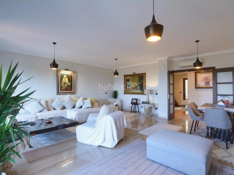 Foto 5644e346-0f81-4855-b5d8-794d96dc7941. Piso exclusiva propiedad en complejo de lujo en torreblanca baja en Fuengirola