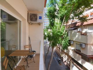 Pis  N/a. Piso de 2 dormitorios con terraza en excelente ubicación en los