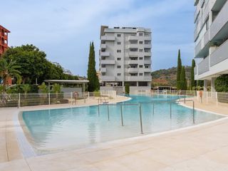 Piso  Avenida encarnacion la. Precioso piso en la zona de miramar