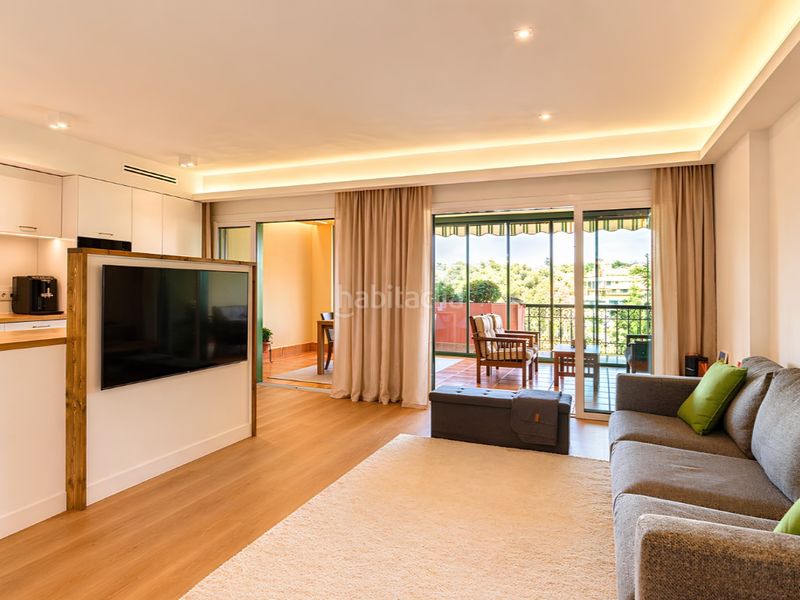 Foto 4ceedd2c-92b2-4ce2-8616-6c010844fb6b. Pis amb aparcament a Torreblanca del Sol Fuengirola