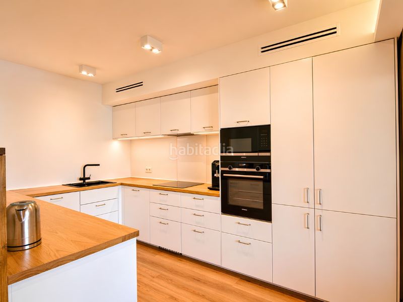 Foto 9aa5b42e-f3d2-411d-82a9-1140efa8c111. Pis amb aparcament a Torreblanca del Sol Fuengirola