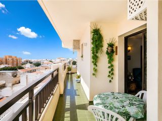 Piso  Calle maria barranco. Descubre tu nuevo hogar en el corazón de fuengirola!