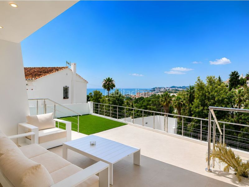 Foto 32fb0d72-41ae-4d31-ad32-a8231b18e6f1. Casa amb calefacció aparcament piscina a Torreblanca del Sol Fuengirola