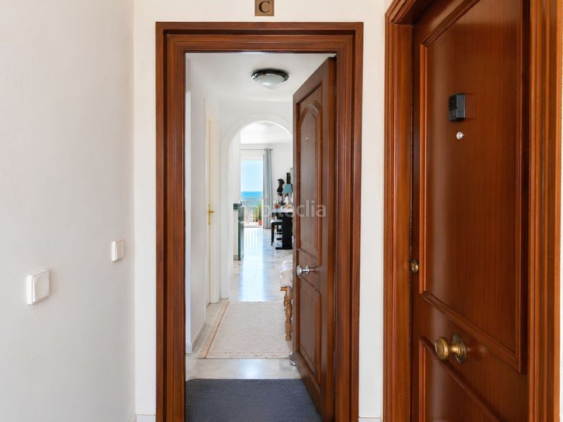 Foto ef9922bf-59aa-482b-90ca-f3dad71a2bef. Piso vive el sueño mediterráneo en este precioso apartamento en primera línea de playa. en Fuengirola