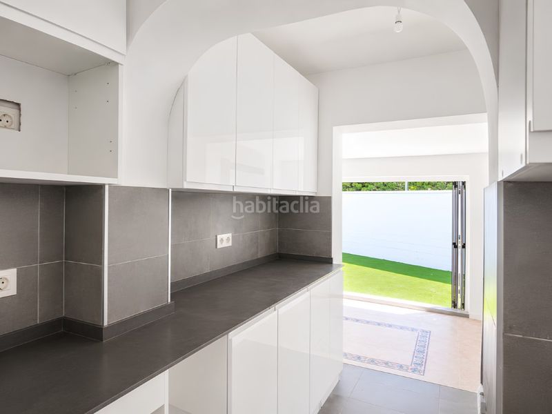Foto 4a698e63-9a6e-45c5-bcbc-01be4a63947e. Casa amb aparcament a Torreblanca del Sol Fuengirola