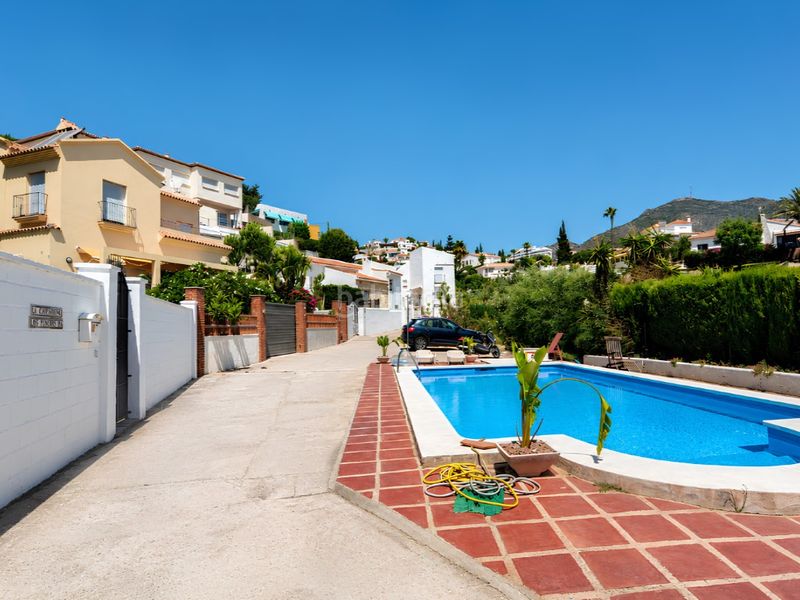 Foto 684758bf-715c-49c5-8a35-3b18aad42405. Casa amb aparcament a Torreblanca del Sol Fuengirola