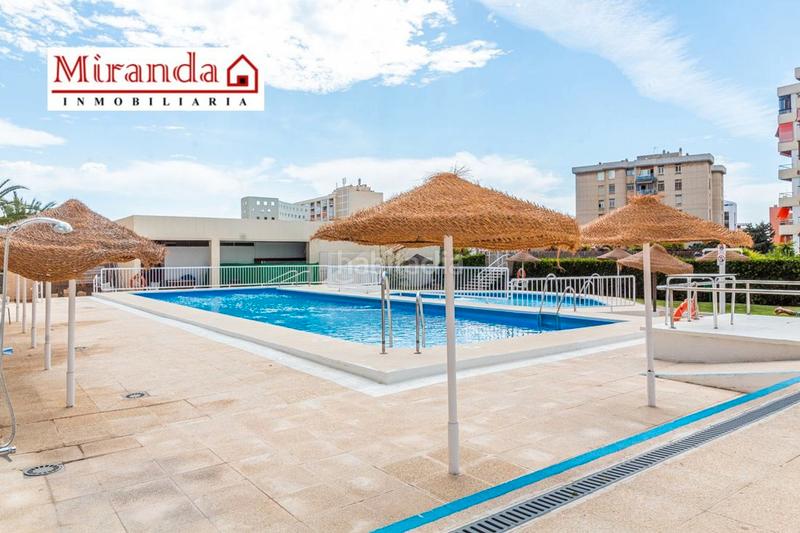 Foto 1984907e-dbfb-4788-bc66-dce1b63ba945. Appartement avec piscine dans El Bajondillo Torremolinos