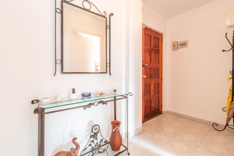 Foto b3f2d9c4-c548-4fa4-9ae8-ae8581c03d12. Piso en Calvario Torremolinos