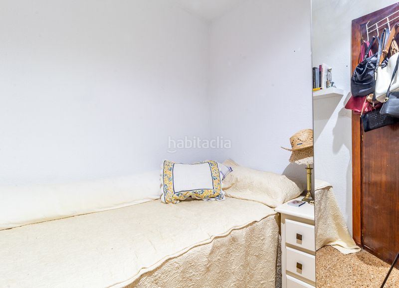 Foto a8051c83-c143-45ee-974b-763932d07bd6. Piso en El Bajondillo Torremolinos