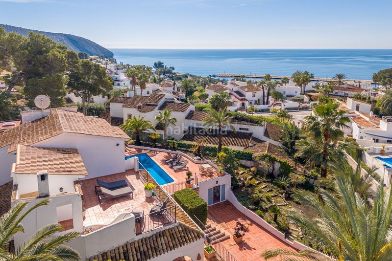 Foto ebfed5f4-f1ee-4e6a-9928-536f79065fa4. Casa amb calefacció aparcament piscina a El Portet-Pla del Mar Moraira