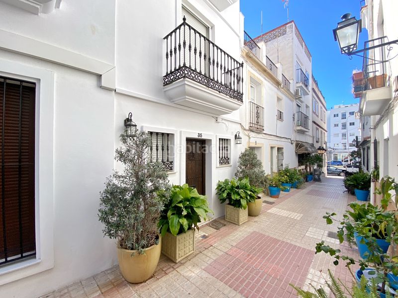 Foto 38dc3b95-2ab5-4346-b4cf-bf20a86e9438. Casa adossada amb calefacció a Casco Antiguo Marbella