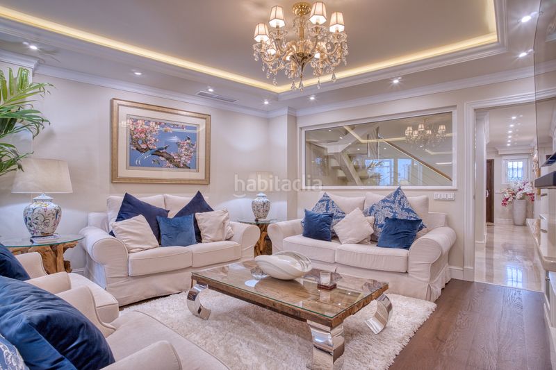 Foto 4413d770-7963-42fa-bcb7-dd6bdf42e532. Casa adossada amb calefacció a Casco Antiguo Marbella