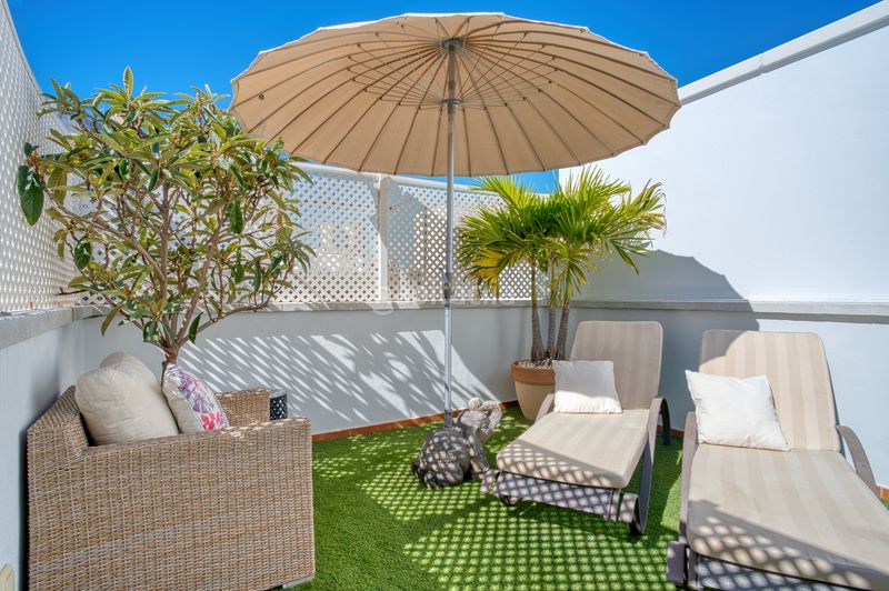 Foto 7595044b-2746-418d-9bee-6d46aa06f868. Casa adossada amb calefacció a Casco Antiguo Marbella