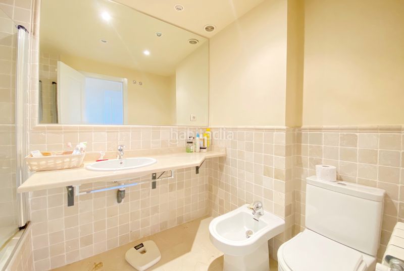 Foto bb2ec75e-00b6-4f40-8fc6-79d762fcd62d. Àtic amb xemeneia aparcament piscina a El Rosario - Ricmar Marbella